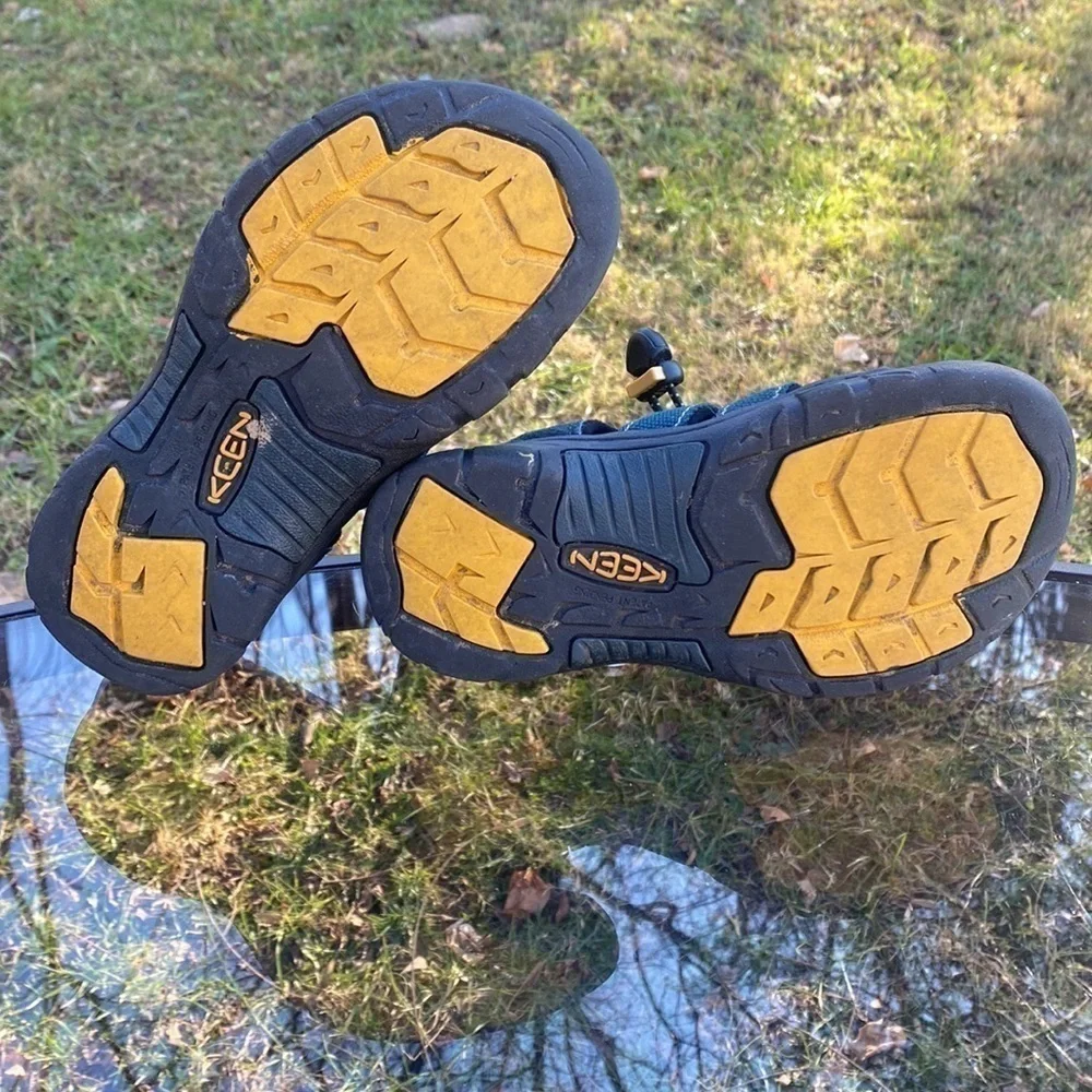 Keen Pin On Cute Orthopedic Shoes Waterproof unisex blue